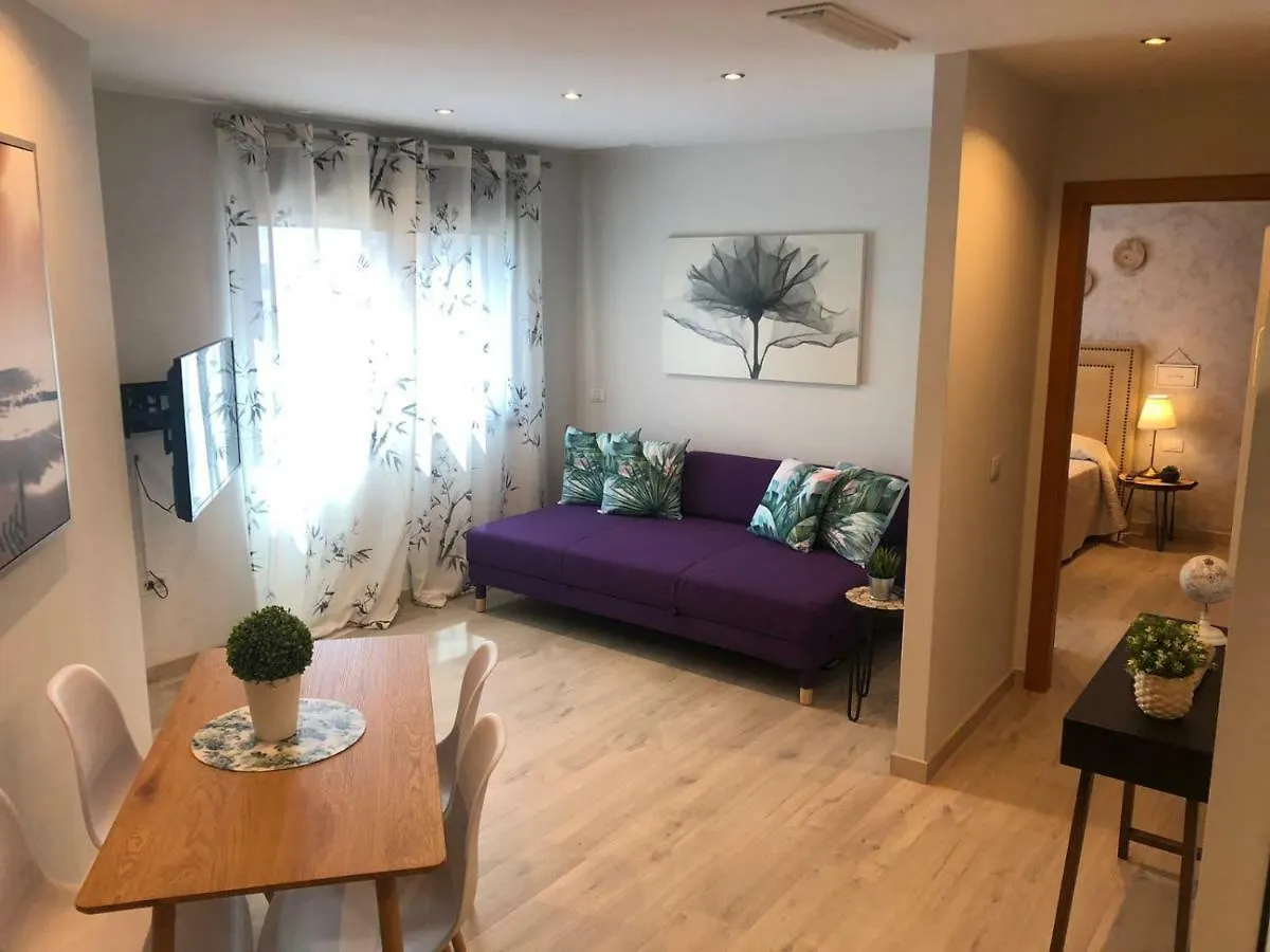 La Laguna Luxe Apartment contacts
